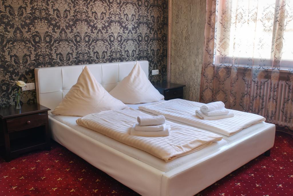 Hotel Krone ฟรีเซนไฮม์ ห้อง รูปภาพ